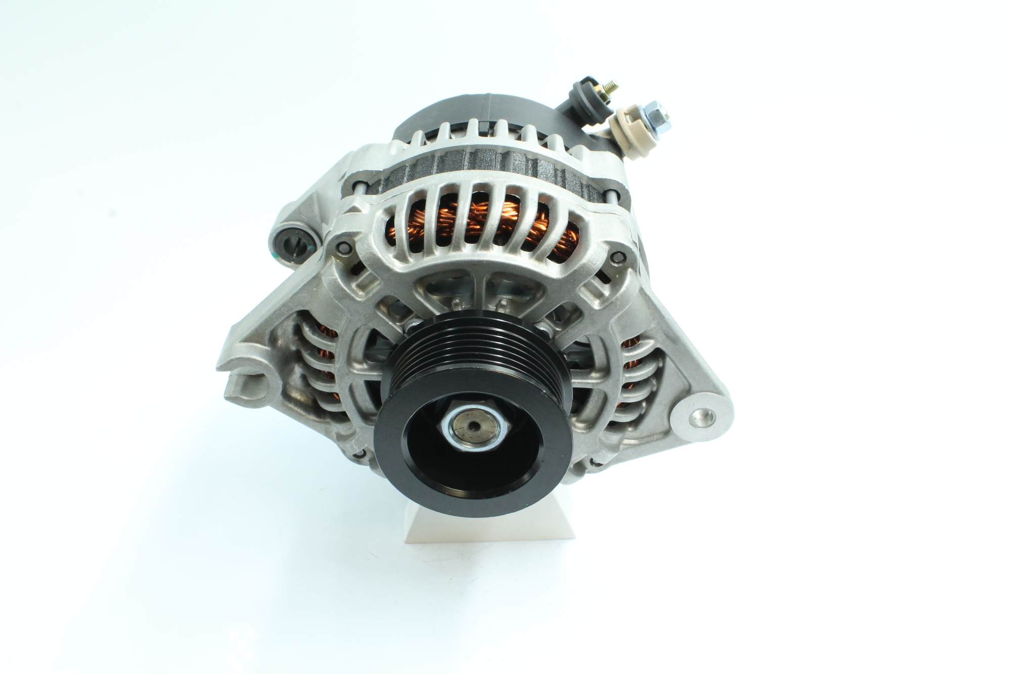 Numer OEM 5705 E3 - Alternator 89212359 PEUGEOT, CITROËN, DS