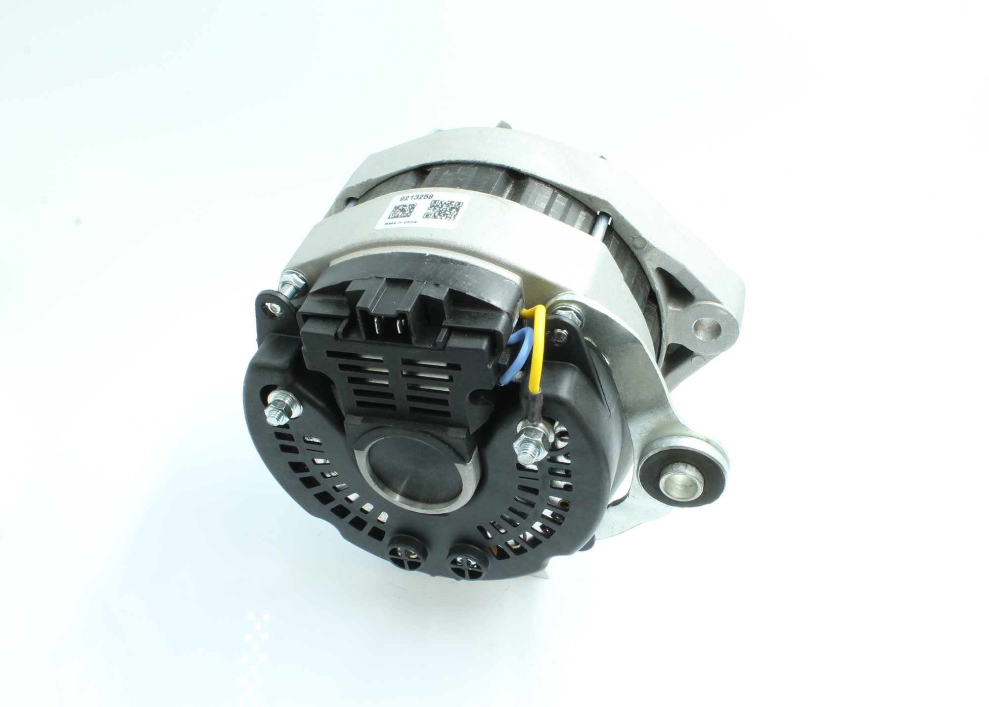 Numer OEM 8 111 712 - Alternator 89213258 VOLVO