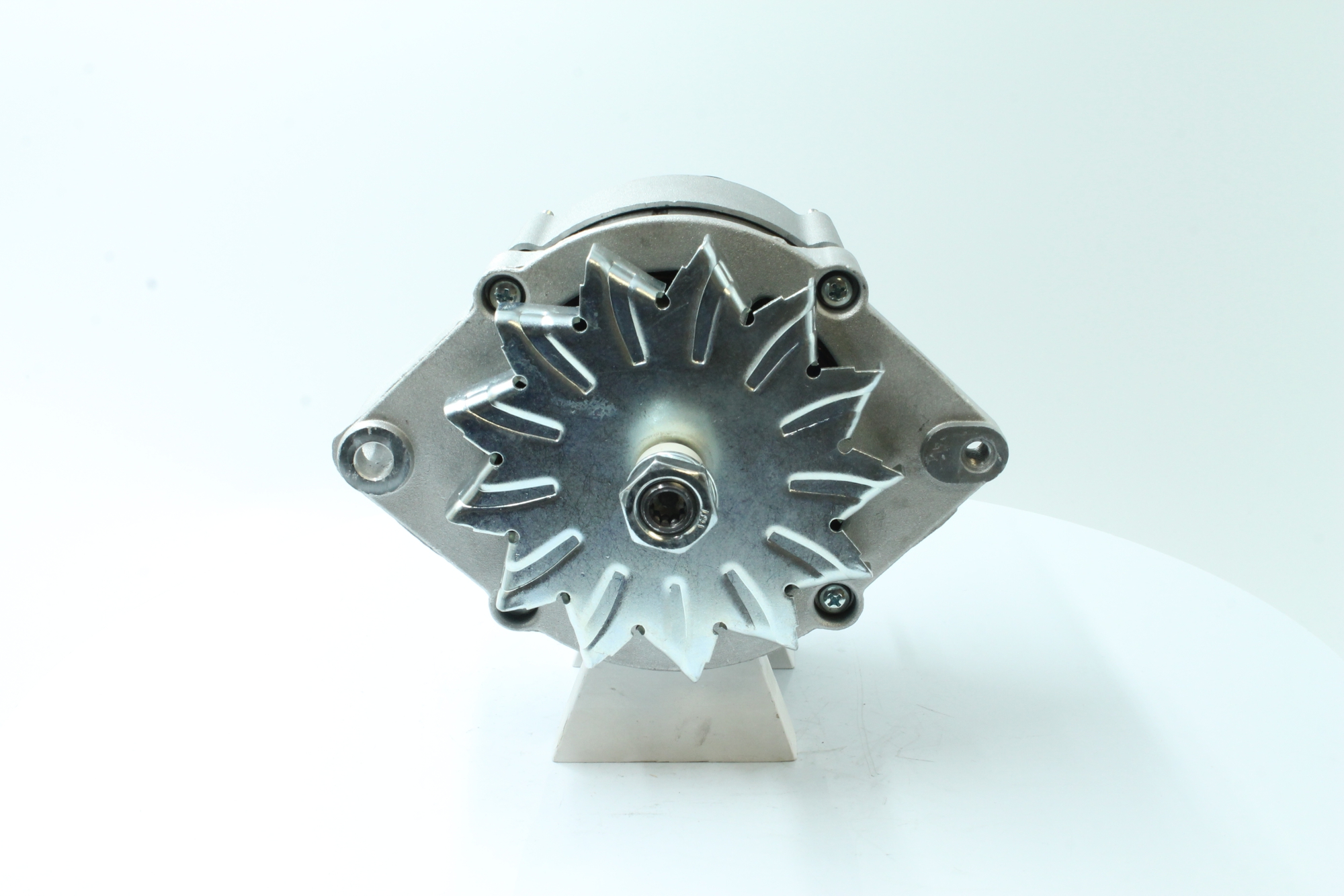 Numer OEM 870 204 06 - Alternator 89213459 STEYR