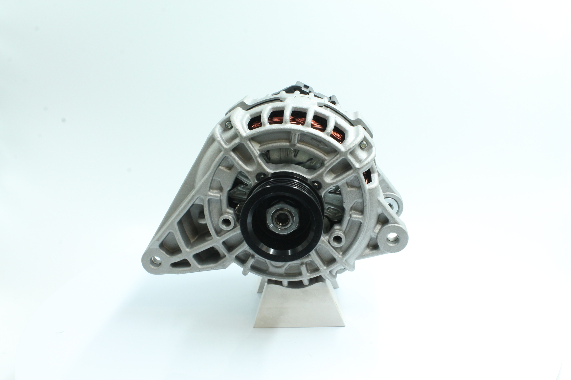 Numer OEM 000 906 33 22 - Alternator 89215633 MERCEDES-BENZ