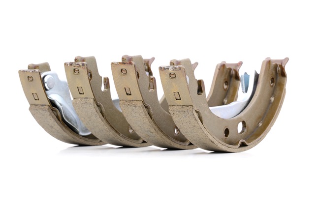 comprar online DENCKERMANN Zapatas De Freno De Mano B120180 Toyota 25,32 €