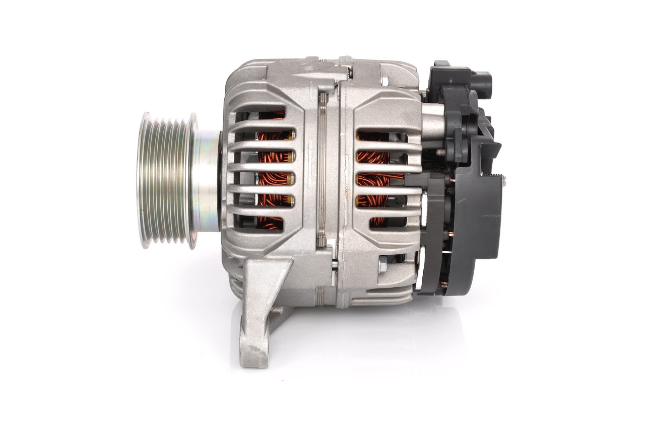Alternator 0 124 320 001 BOSCH IVECO Daily III Bus 2.8 40 C 11, 50 C 11 2005 106 Pk