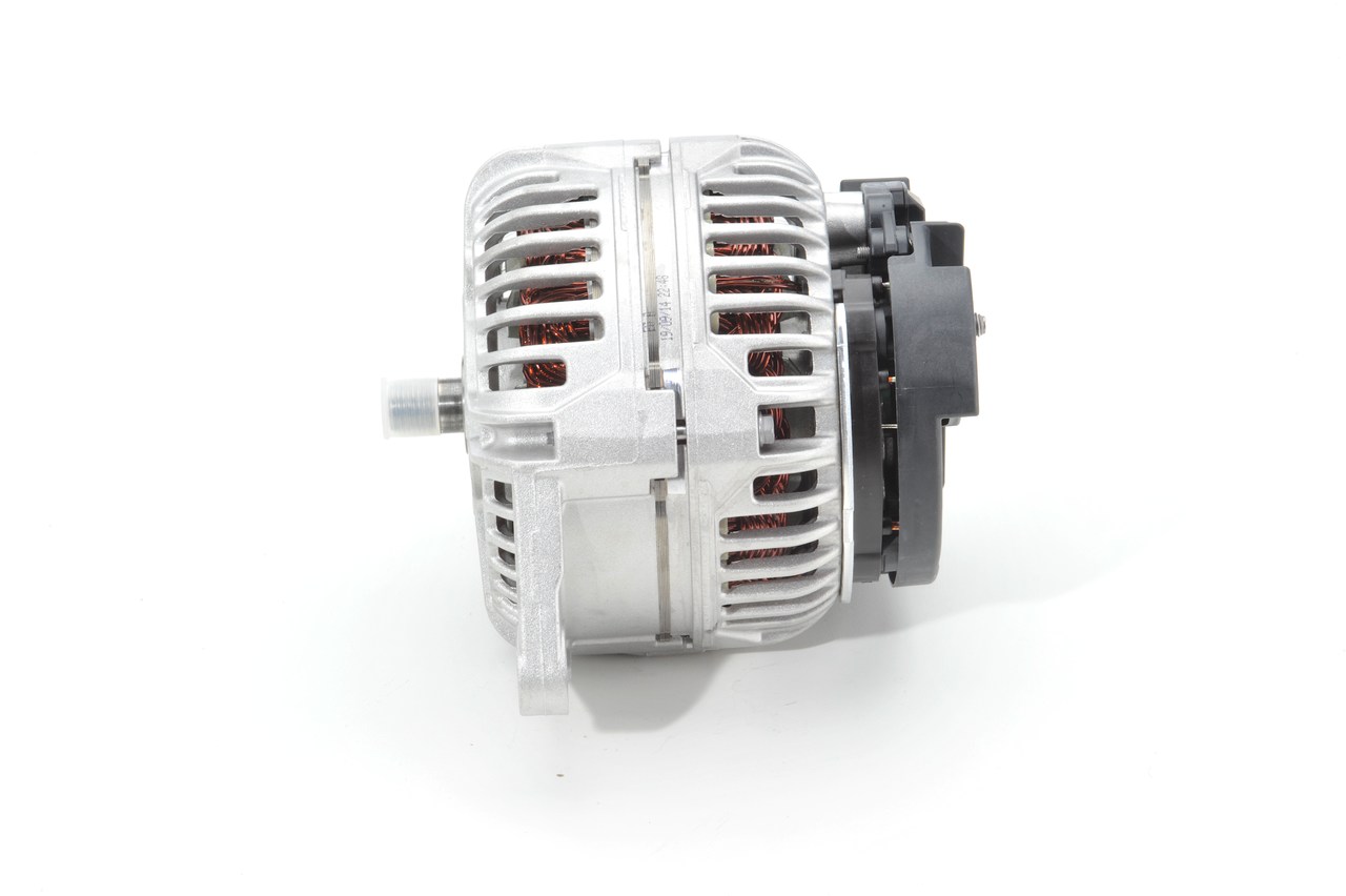 Alternator 0 124 525 064 BOSCH IVECO Daily IV Flatbed Vrachtwagen / Chassis 3.0 35C17, 35C17 /P, 35S17, 35S17 /P, 35S17 D 2009 170 Pk