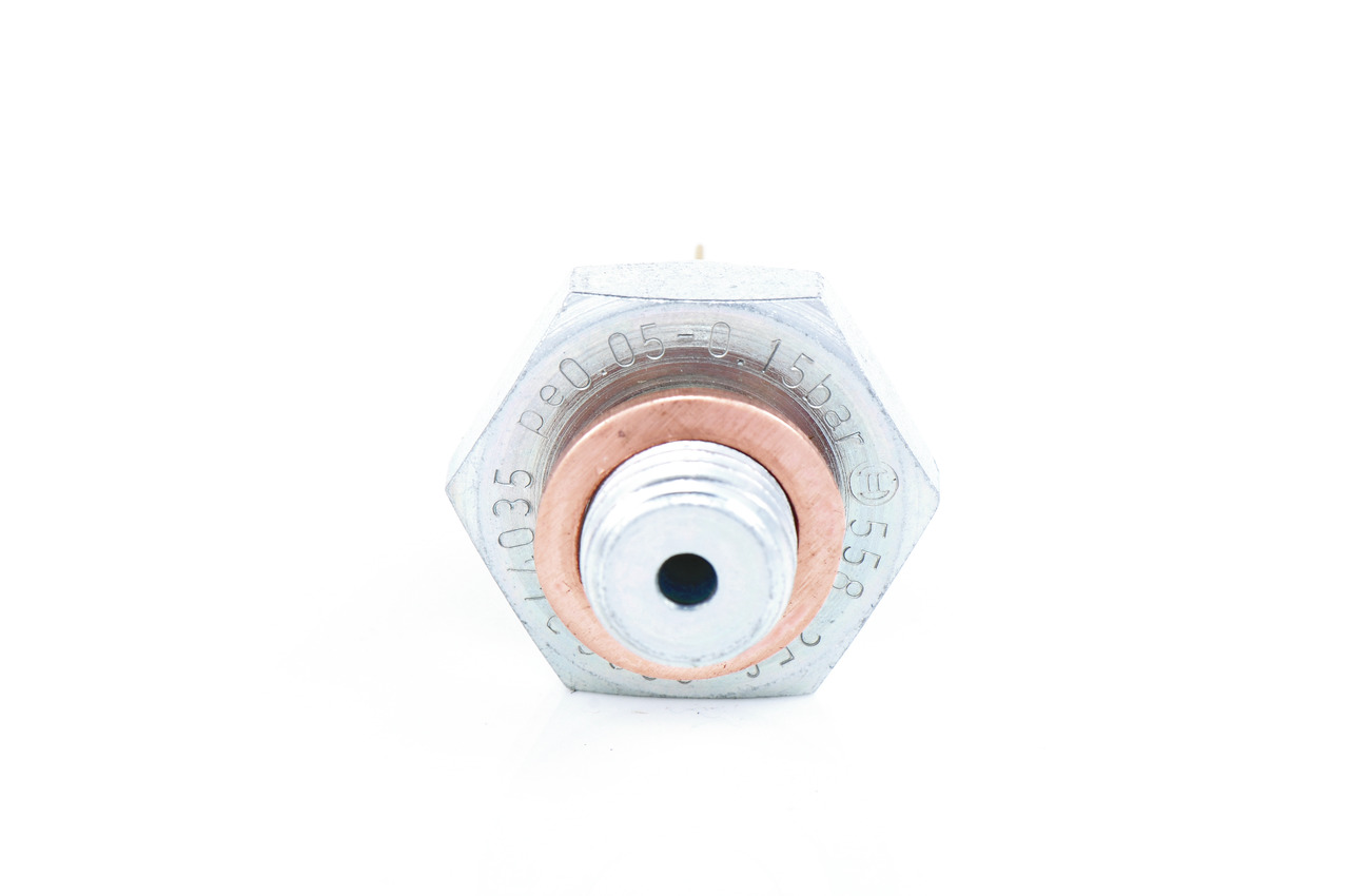 Numer OEM 61 31 1 352 620 - Włącznik ciżnieniowy oleju 0 986 344 035 BMW