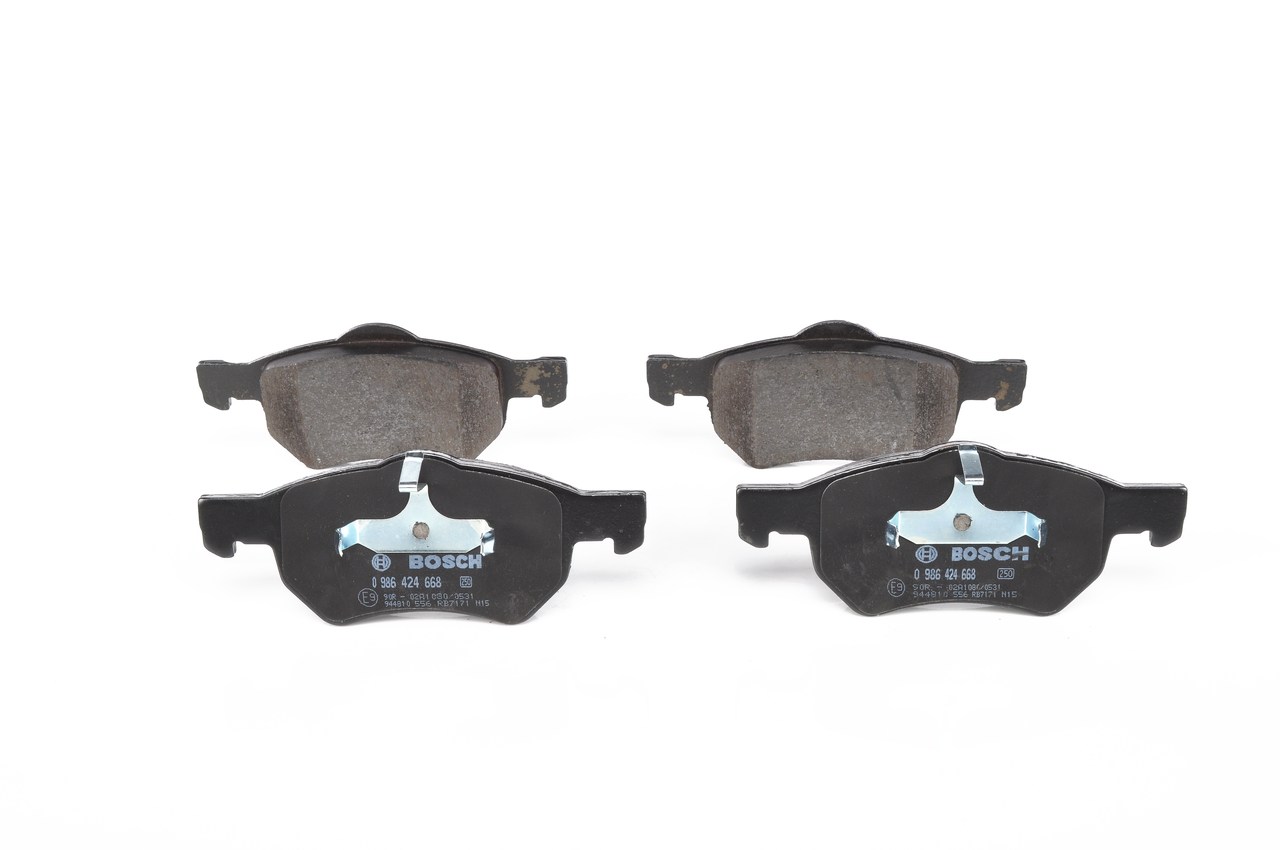 Número OEM 05 072 215 AA - Juego de pastillas de freno 0 986 424 668 CHRYSLER, DODGE