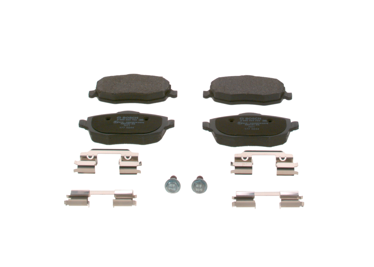 Kit pastiglie freni 0 986 424 793 BOSCH LANCIA Ypsilon II (843) 1.3 JTD (843.AXD11, 843.AXD1A) 2003 70 CV