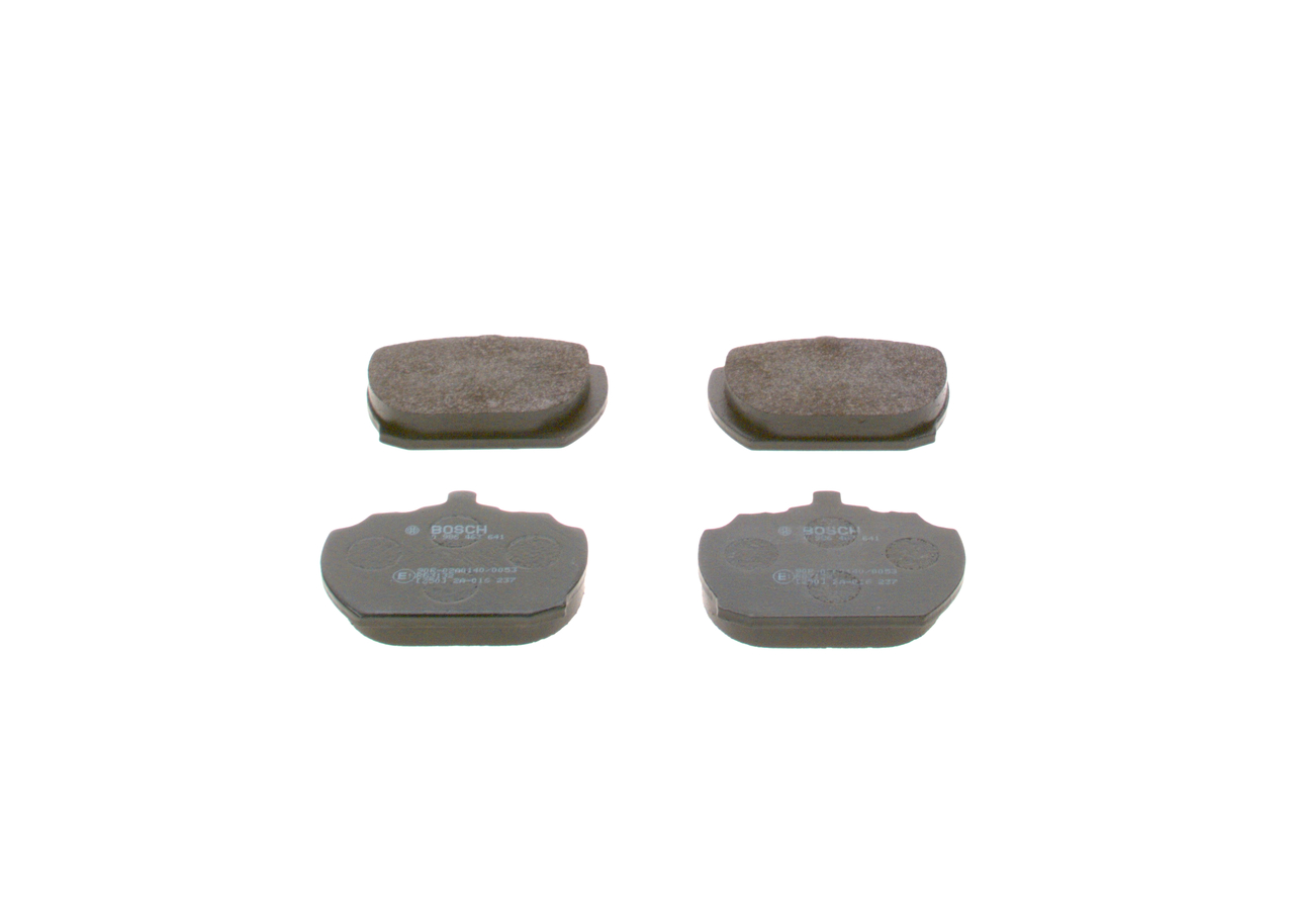 Freins FORD Transit Mk2 Van: Plaquettes de frein BOSCH 0 986 463 641