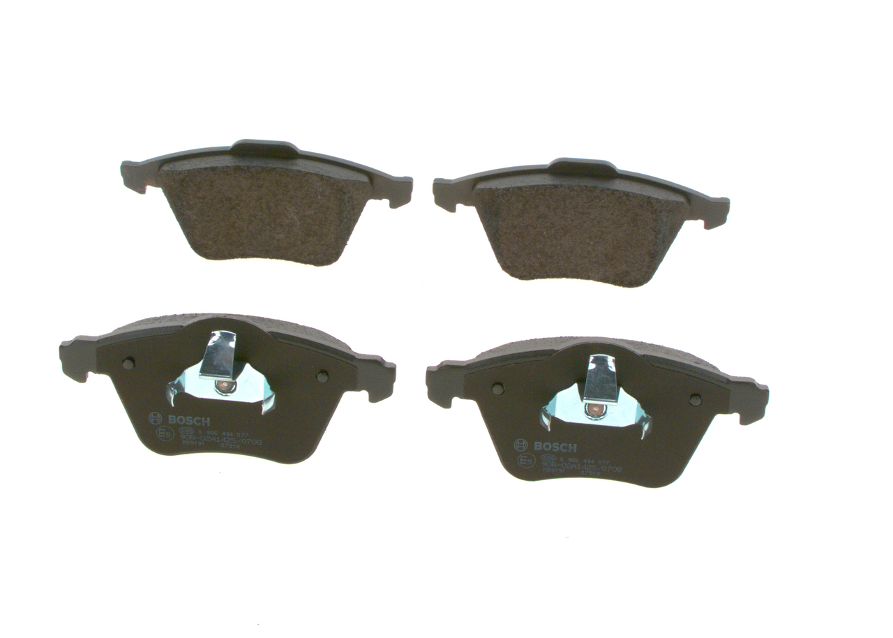 BOSCH | Bremseklodser med stempelklips, med anti-knirke-plade 0 986 494 077 SAAB 9-3 Cabriolet (YS3F) 2013 billig online