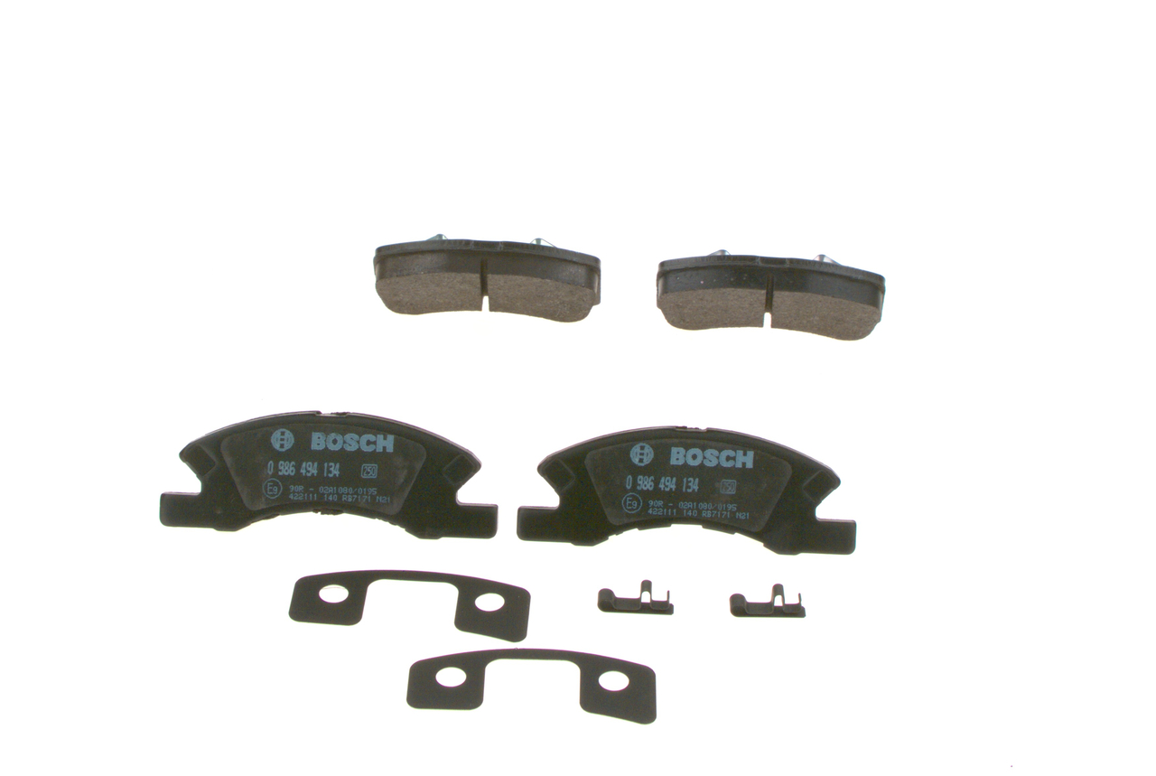 BOSCH 0 986 494 134 Bremsklötze MITSUBISHI Mirage / Space Star Schrägheck (A0_A)