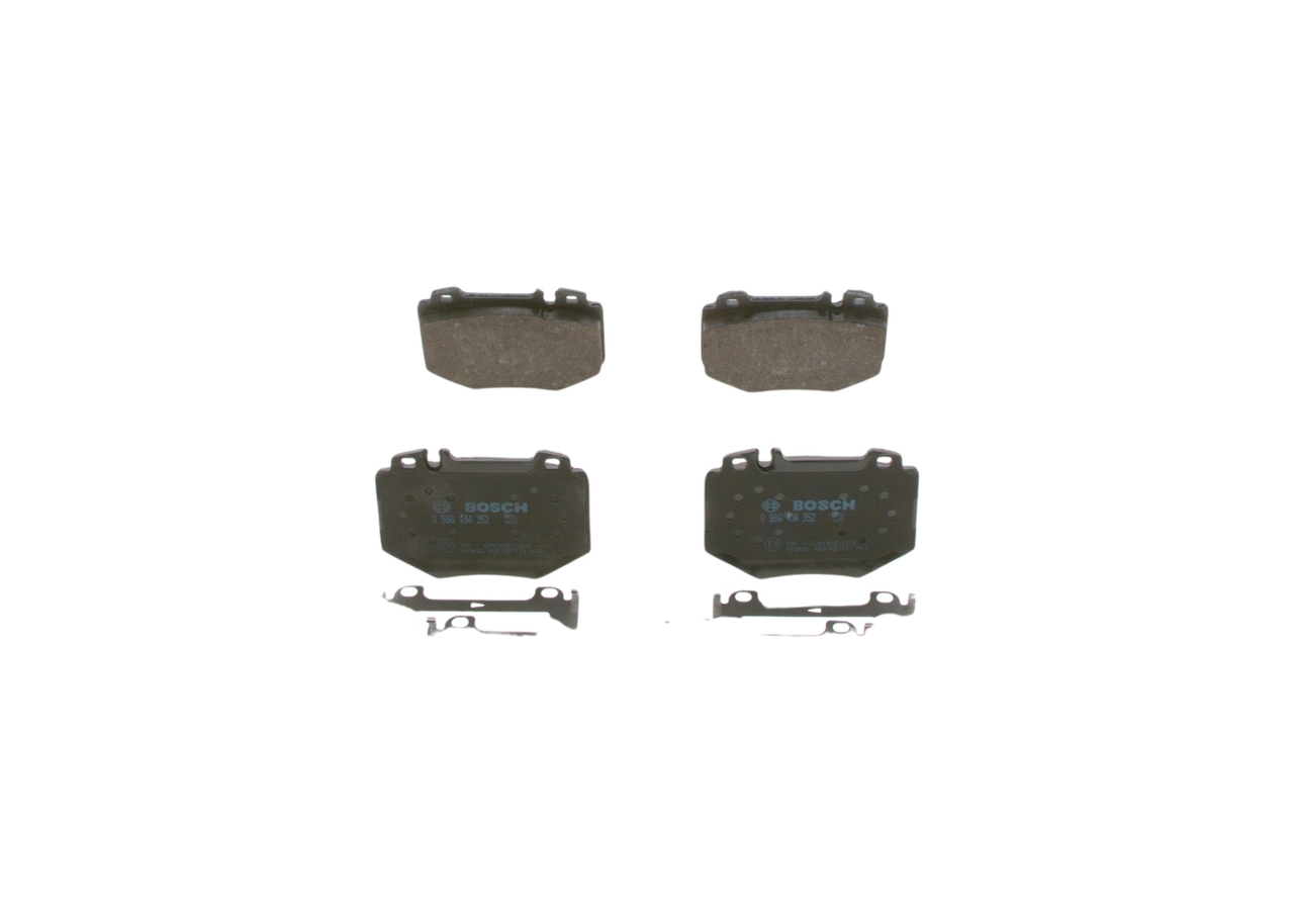 Número OEM 004 420 06 20 - Pastilhas de travão 0 986 494 352 MERCEDES-BENZ