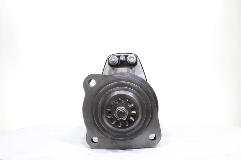 Numéro OEM 600 08 87 - Démarreur 10439994