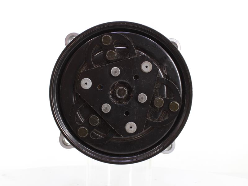 Numero OEM 7D0 820 805 E - Compressore aria condizionata 10550583 FORD