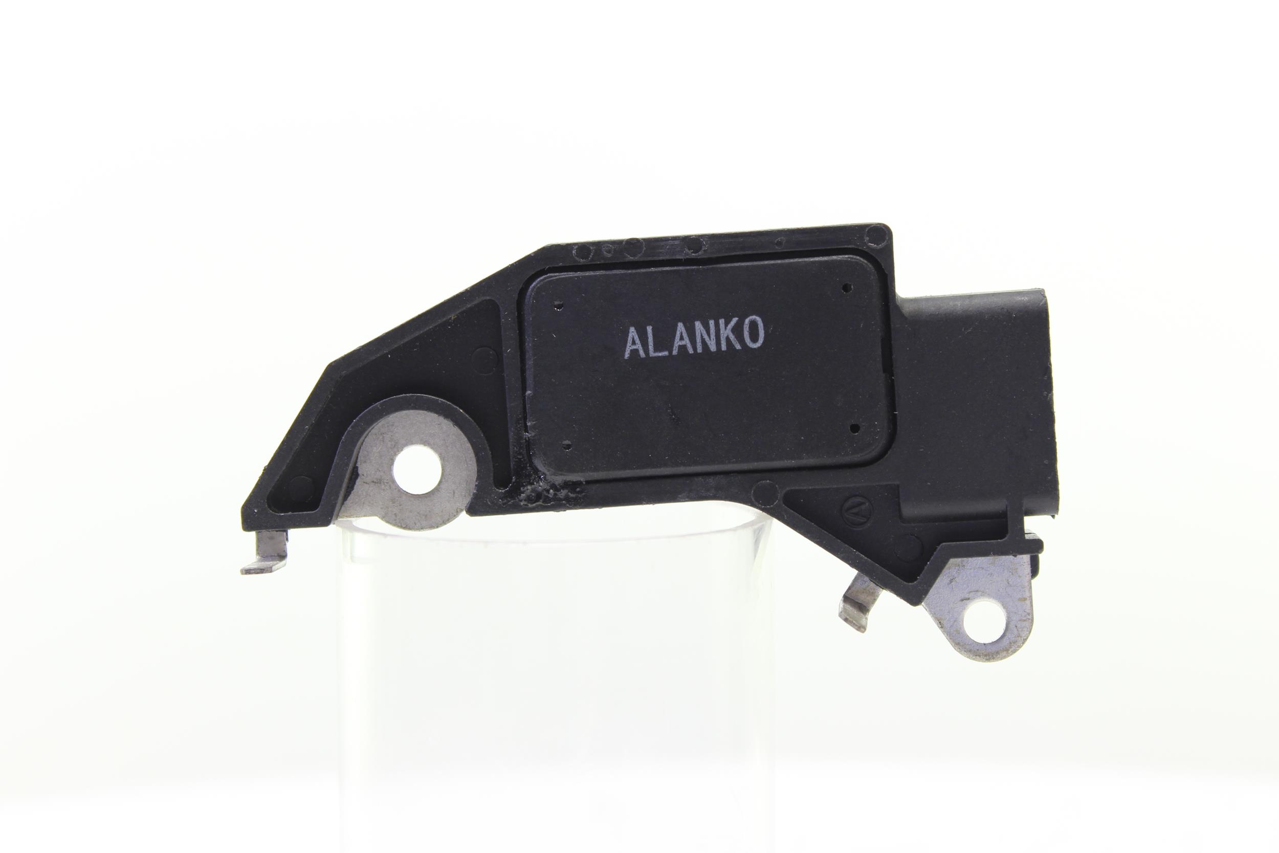 Numer OEM 70.0050 - Regulator napięcia 10700050 AUDI, JAGUAR, DAF