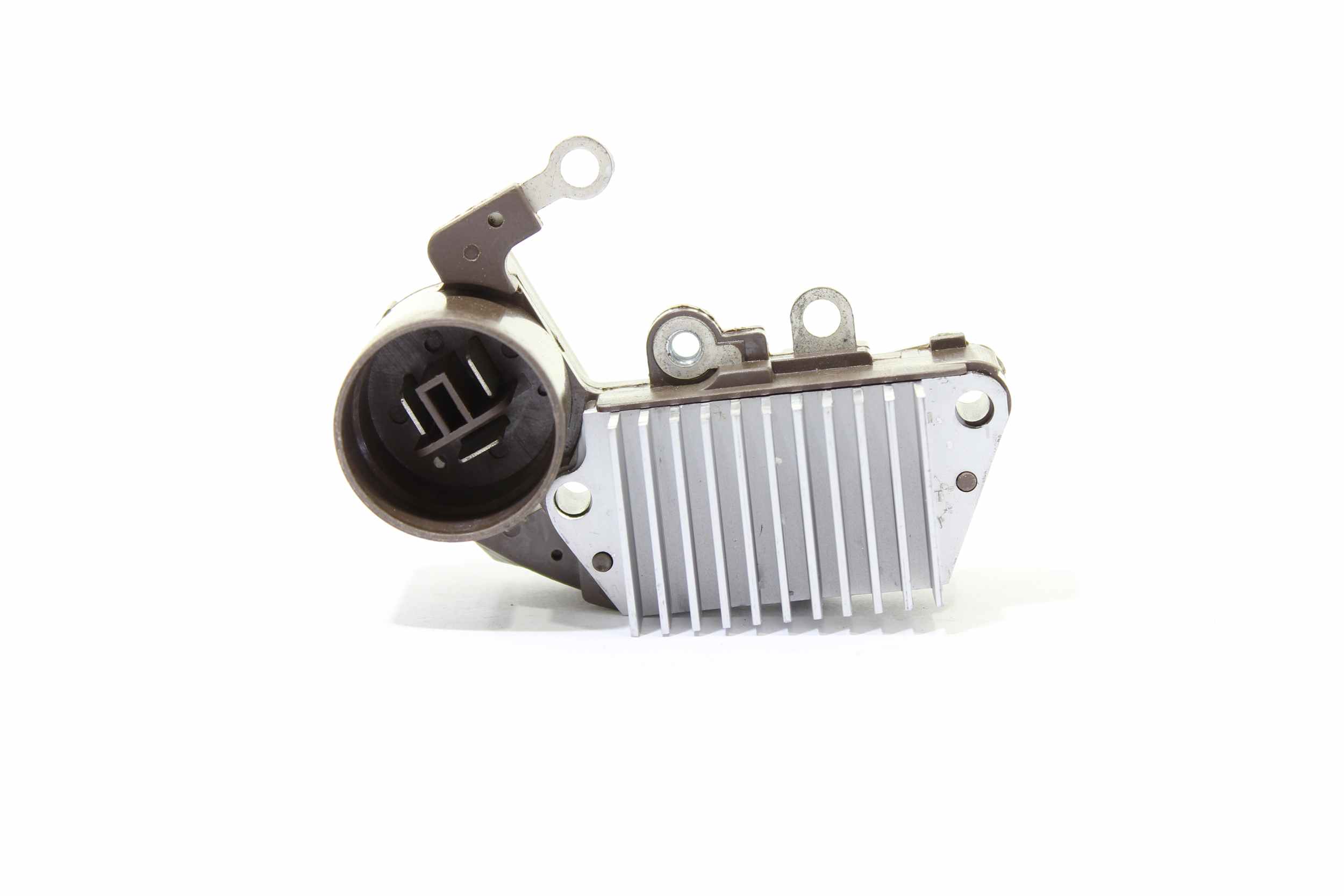 Generatorregler 10700391 ALANKO SUZUKI Swift I Schrägheck (AA) 1.0 Turbo 1986 71 PS