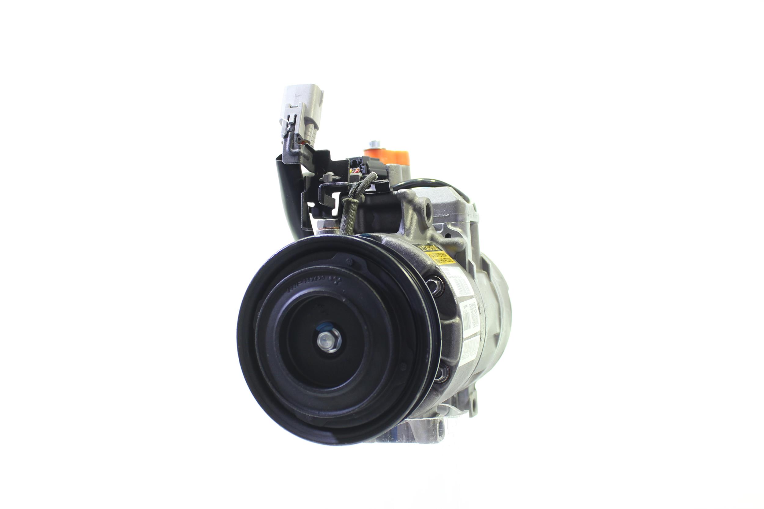 Numer OEM 88320-74030 - Sprężarka klimatyzacji 10551832 TOYOTA, ASTON MARTIN