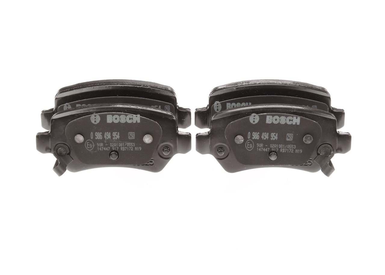 Numer OEM 58302 A2A30 - Klocki hamulcowe 0 986 494 954 OPEL, HYUNDAI, KIA, MAZDA, BUICK