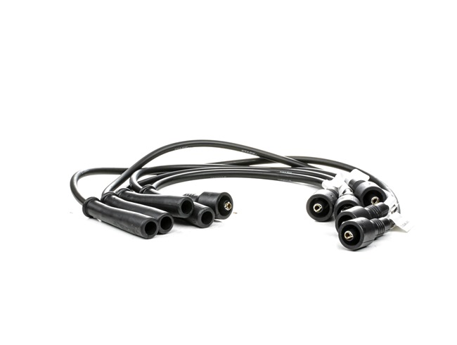 Número OEM 4 261 590 - Juego de cables de encendido SKIC-0030188 FIAT, ALFA ROMEO, LANCIA, FSO