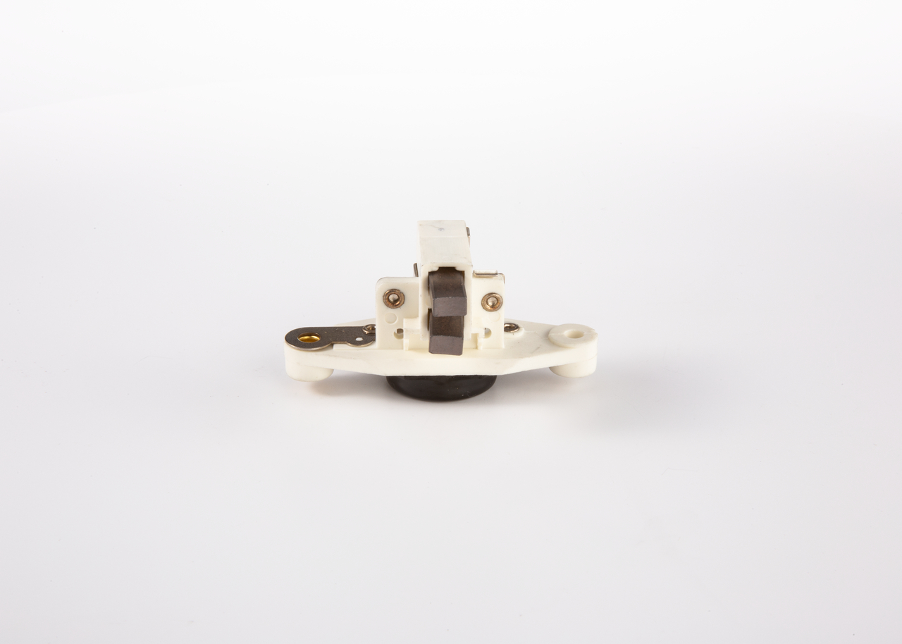 Numer OEM 124 132 - Regulator napięcia 1 986 AE0 008 AUDI, SEAT, PUCH