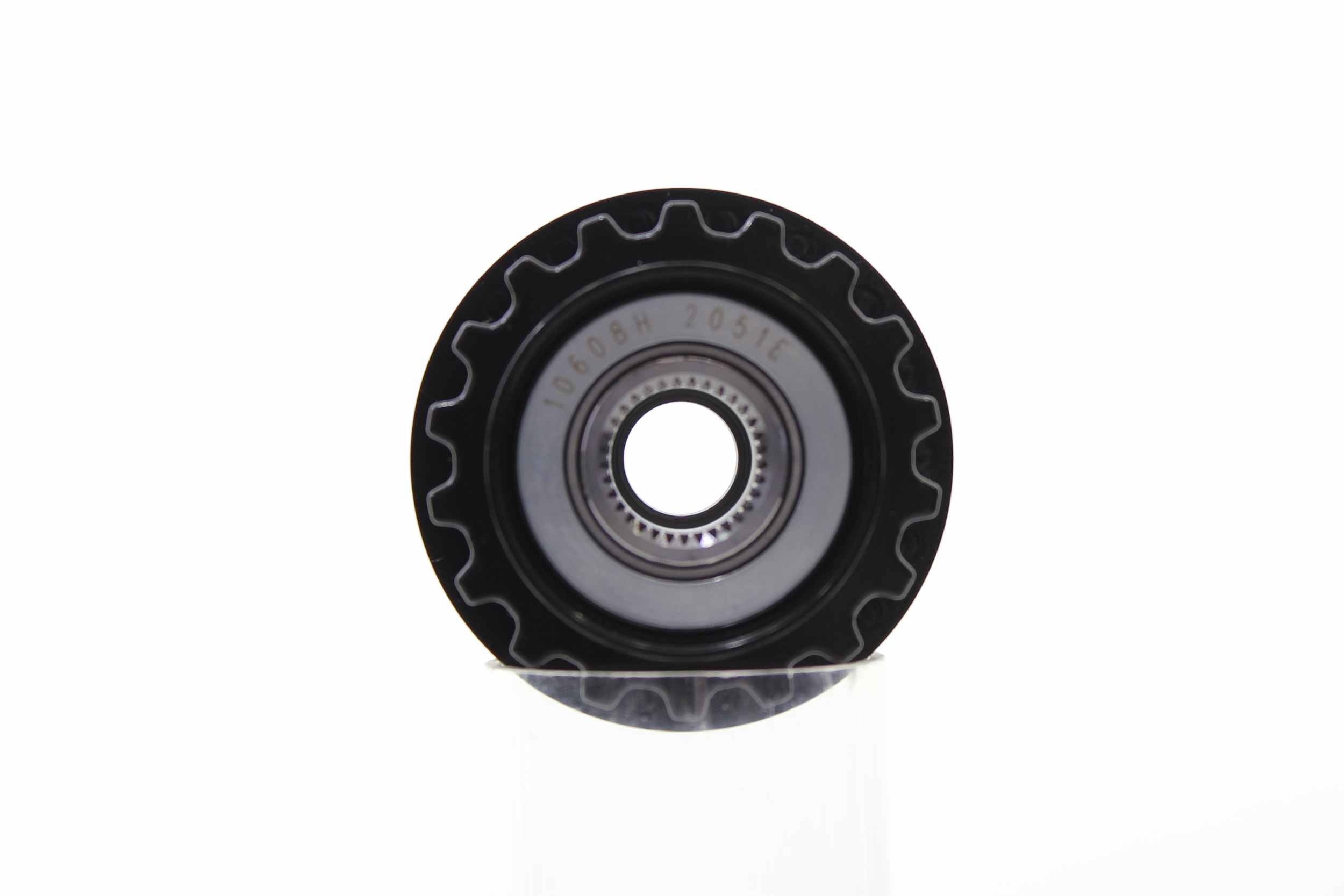 Numer OEM 6G9N-10D311-AB - Alternator - sprzęgło jednokierunkowe 10720243 FORD, TOYOTA, LAND ROVER, FORD USA