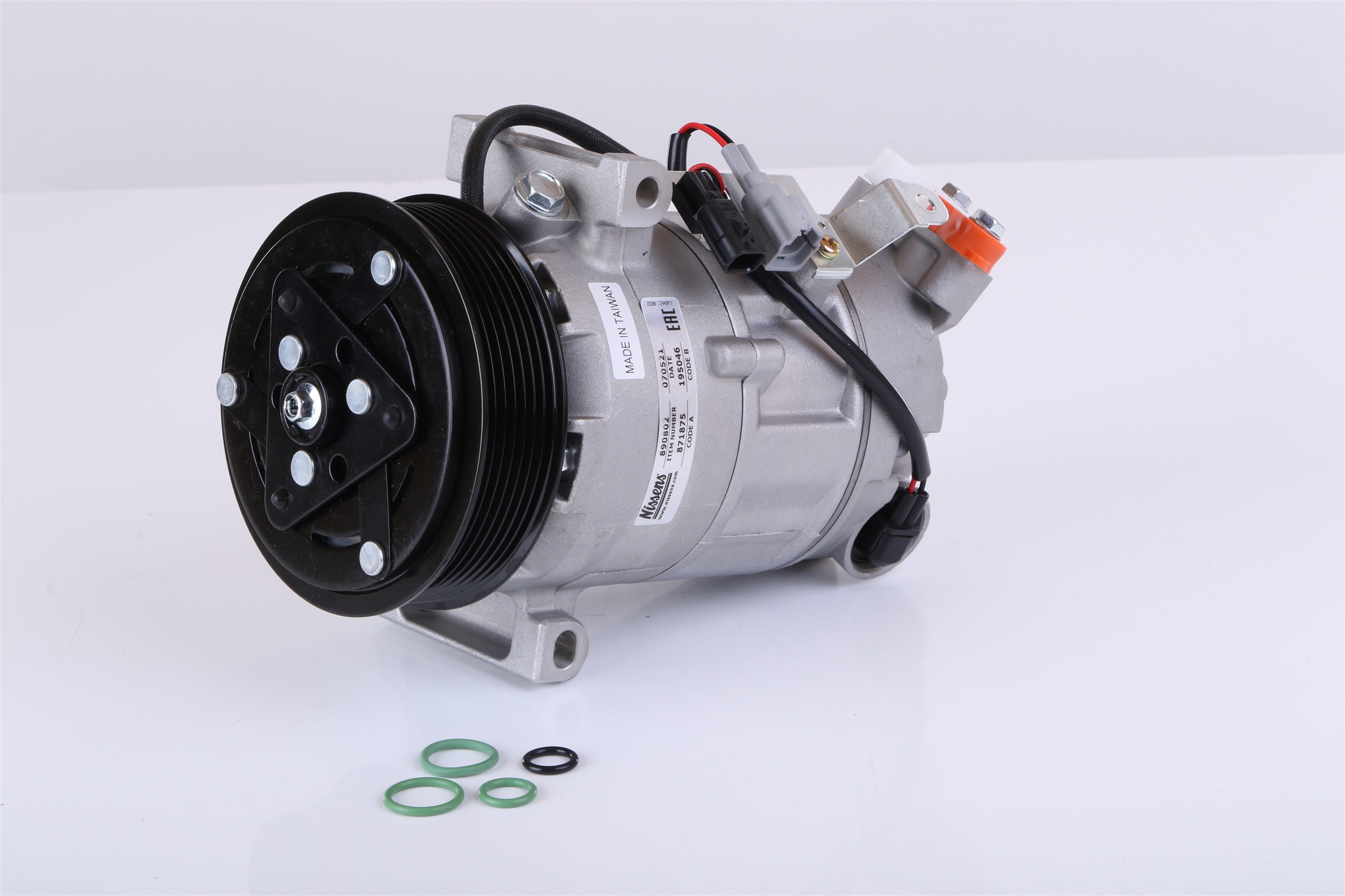 NISSENS AC Kompressor Kältemittel: R134a, PAG 46, mit PAG-Kompressoröl, mit Magnetkupplung, ohne Diode 890802 326,34&nbsp;&euro; online erwerben