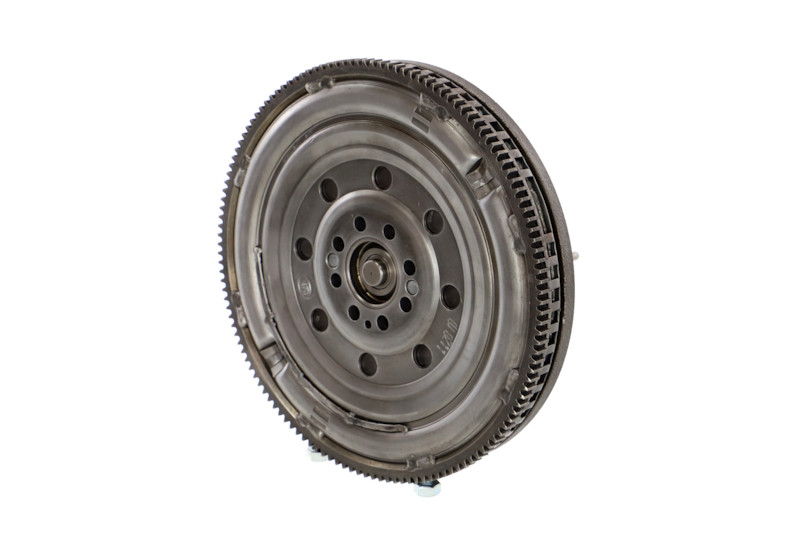 Schwungscheibe 009-001-000024R REMANTE SKODA Superb I Limousine (3U4) 2.8 V6 2002 193 PS