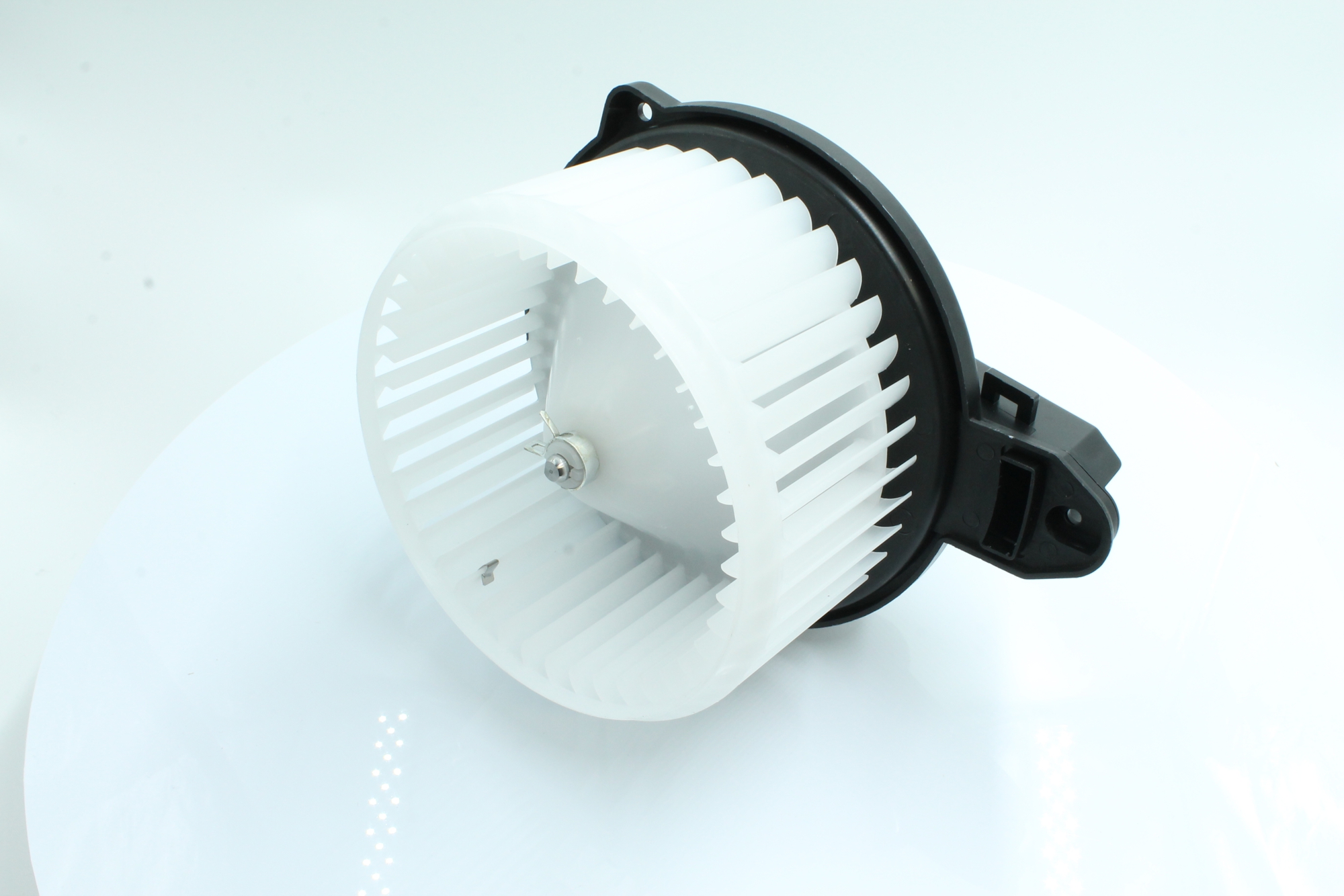 Numer OEM 4B1 820 021 B - Wentylator wnętrza 7200156 AUDI, FORD, SKODA, SEAT, CUPRA