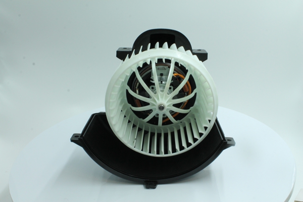 Numero OEM 4L1 820 021 A - Ventilatore abitacolo 7200168 AUDI, FORD, SEAT, SKODA, PORSCHE