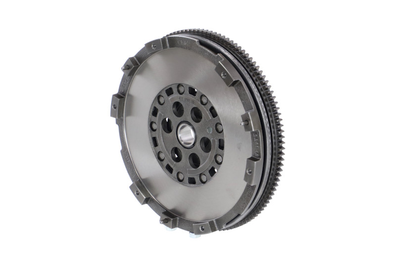 Massavliegwiel 009-001-000154R REMANTE OPEL Antara (L07) 2.2 CDTi 4x4 2010 184 Pk