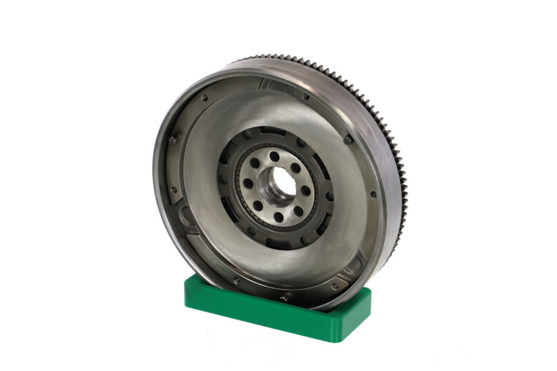 REMANTE 009-001-000218R volant moteur BMW 3 Berline (E46) 320d 2.0 136CV 1999