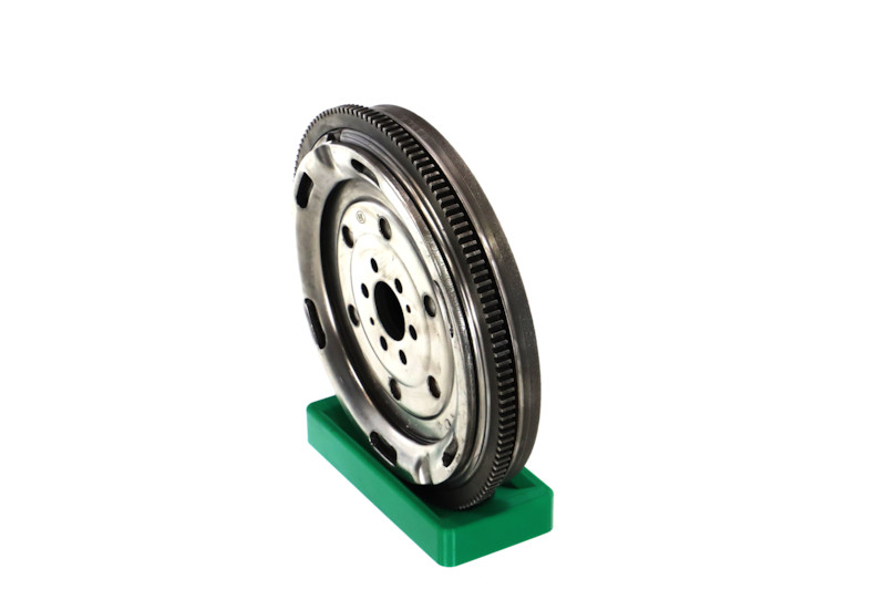 Numer OEM 03G 105 317 C - Koło zamachowe 009-001-000235R AUDI