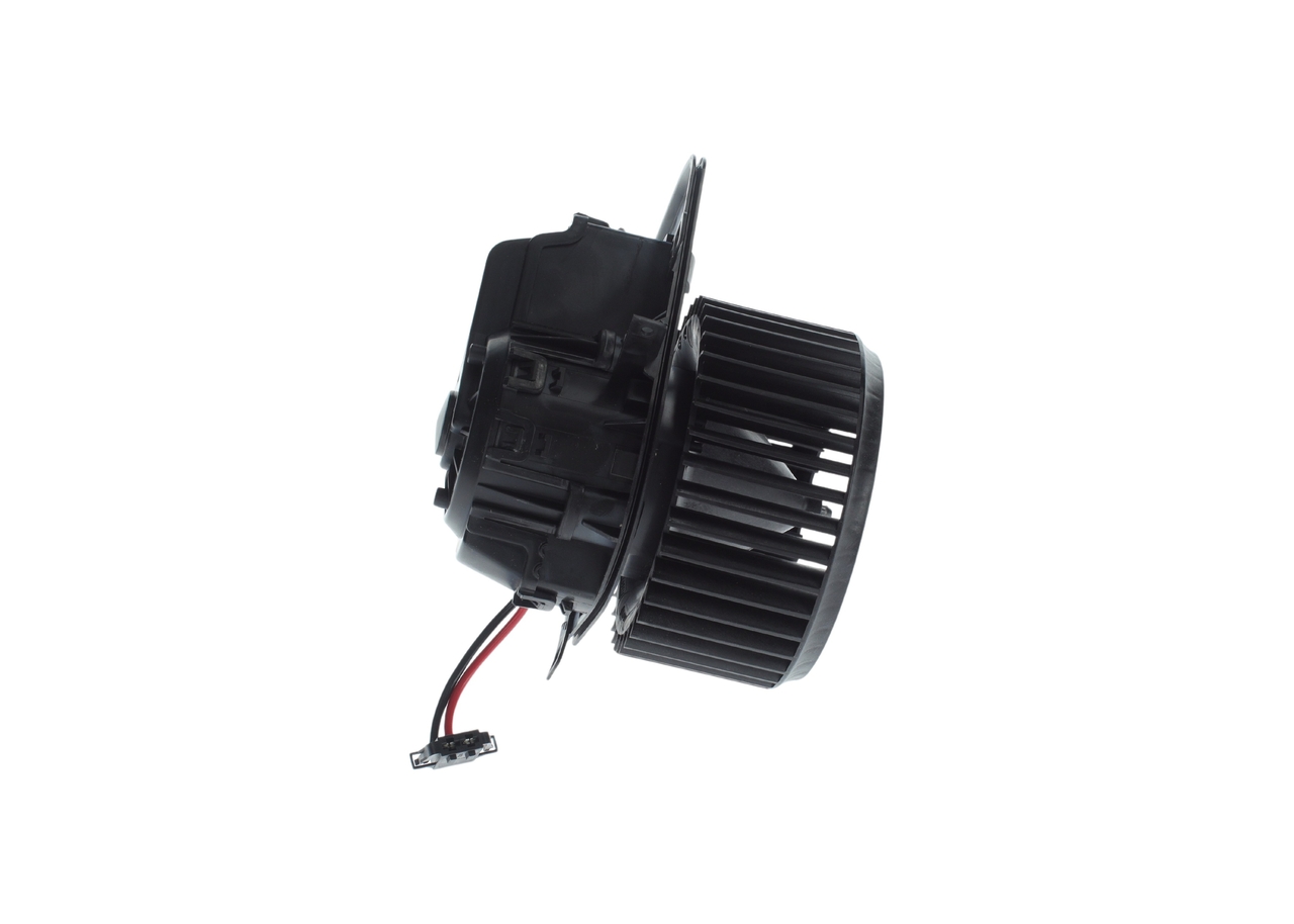 0 130 115 811 BOSCH Heater blower without integrated regulator