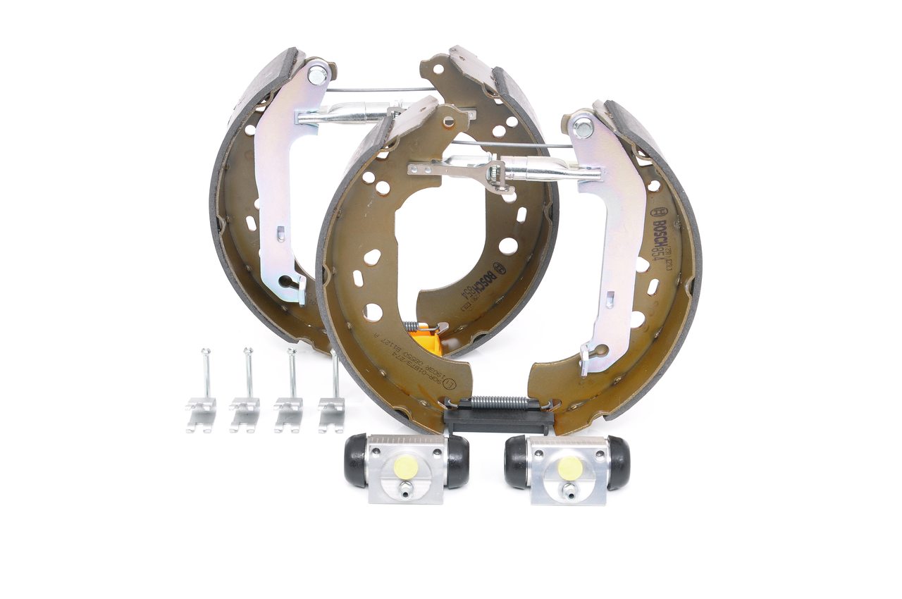 BOSCH 0 204 114 661 Bremsensatz, Trommelbremse FORD TRANSIT CONNECT (P65_, P70_, P80_) 1.8 TDCi 90 PS Diesel 2006