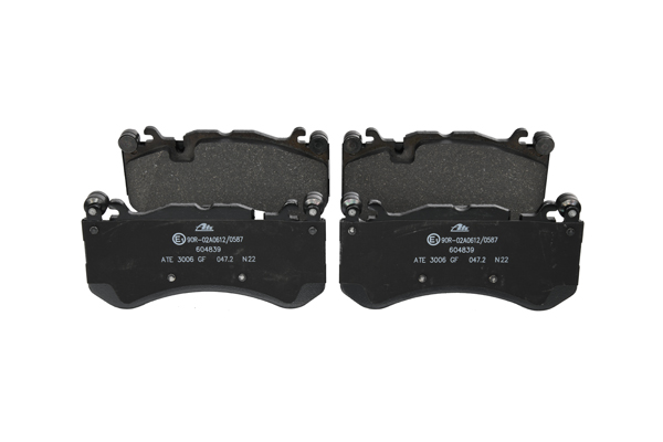 Numéro OEM 004 420 76 20 - Plaquettes de frein 13.0460-4839.2 MERCEDES-BENZ