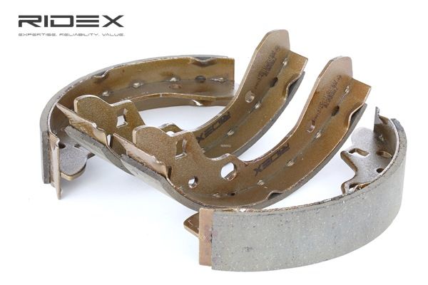 RIDEX | Trommelbremse bakaksel, Ø: 200mm 70B0030 MAZDA 323 S VI Sedan (BJ) 2003 billige på nett