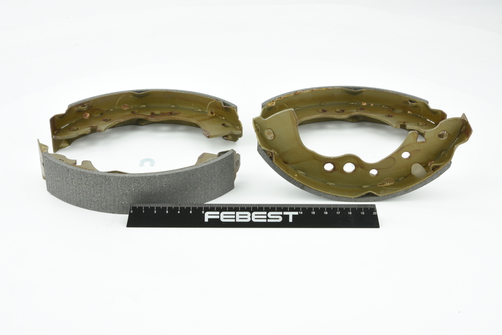 Número OEM 44060 95F0B - Juego de zapatas de frenos 0202-B10R NISSAN