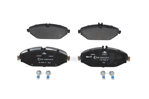 Numéro OEM A 008 420 28 20 - Plaquettes de frein 13.0470-2610.2 MERCEDES-BENZ