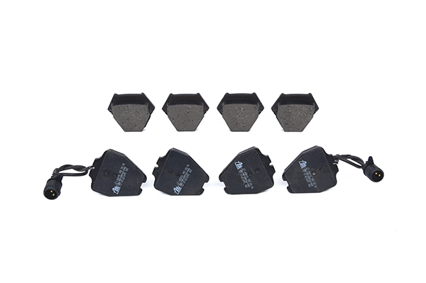 Número OEM 4D0 698 151 P - Pastilhas de travão 13.0460-2876.2 VW, AUDI, SEAT, SKODA
