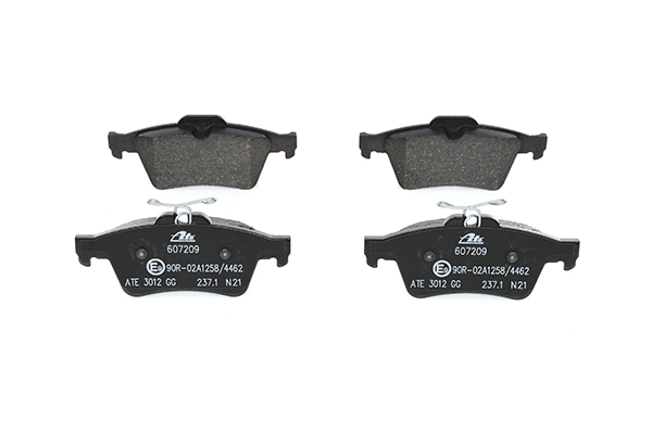Numéro OEM C2P 17595 - Plaquettes de frein 13.0460-7209.2 PEUGEOT, CITROËN, AUDI, FORD, NISSAN