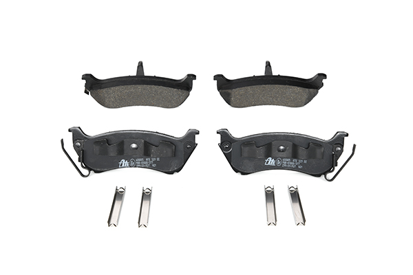 Numer OEM A 163 420 04 20 - Klocki hamulcowe 13.0460-8005.2 MERCEDES-BENZ