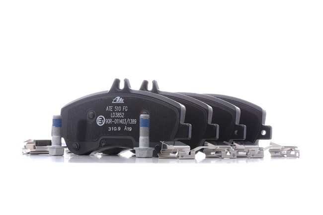 Numéro OEM A 005 420 48 20 - Plaquettes de frein 13.0470-3852.2 MERCEDES-BENZ