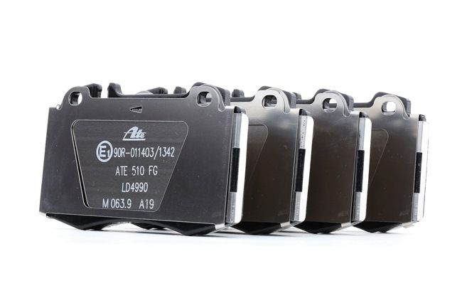 Numéro OEM 004 420 05 20 67 - Plaquettes de frein 13.0470-4990.2 MERCEDES-BENZ